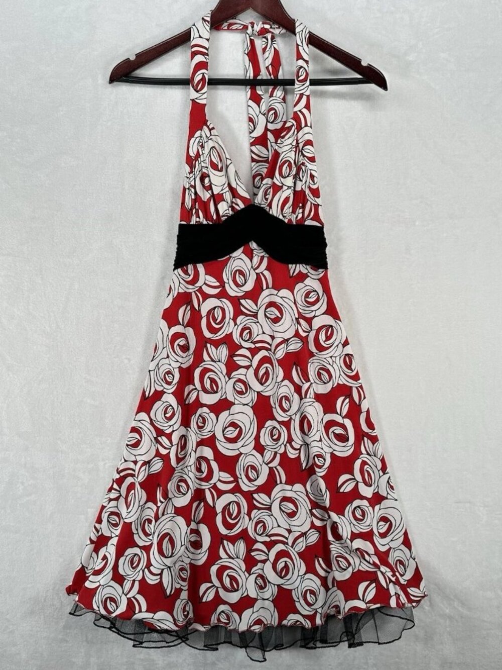B. Darlin Dress Womens